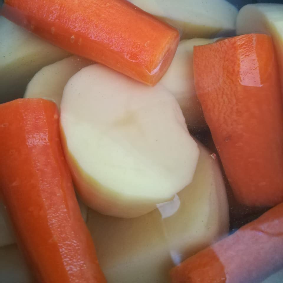Perunoita ja porkkanoita